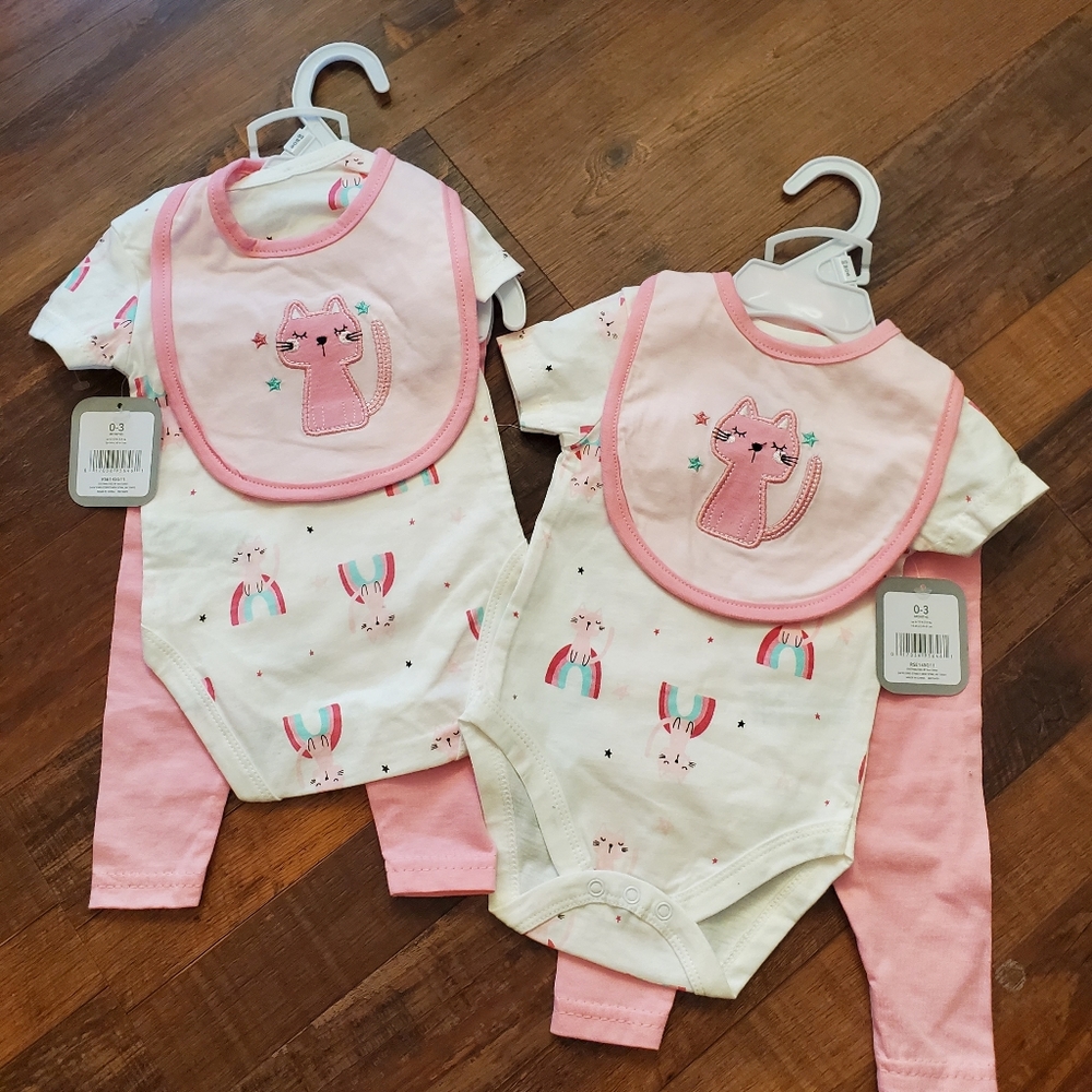 NWT 0-3 month baby girl outfits with bibs matching twin outifts